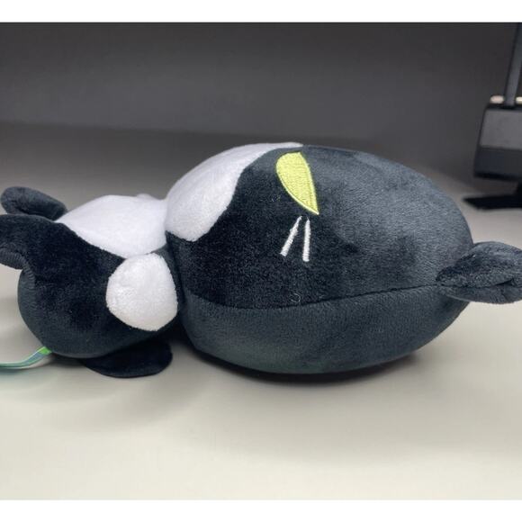 Makeship Syrmor Cat Plush Black White 8” Stuffed Animal 1/400 Limited Edition - Picture 3 of 10